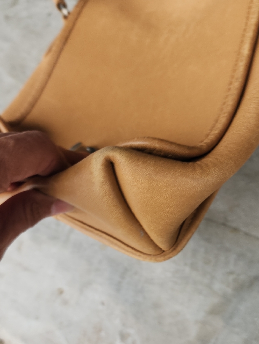 Coach Vintage Tan Crossbody Saddle Bag with Turn-Lock - Picture 6 of 16